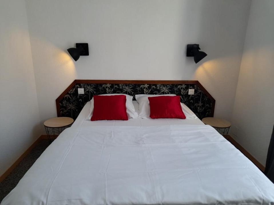 Hotel Les Deux Porches Verrieres  Zewnętrze zdjęcie