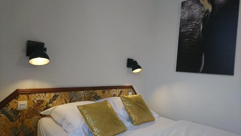 Hotel Les Deux Porches Verrieres  Zewnętrze zdjęcie