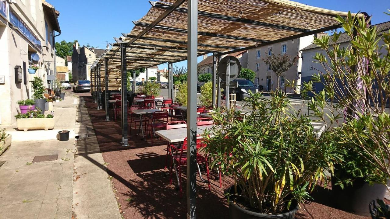 Hotel Les Deux Porches Verrieres  Zewnętrze zdjęcie