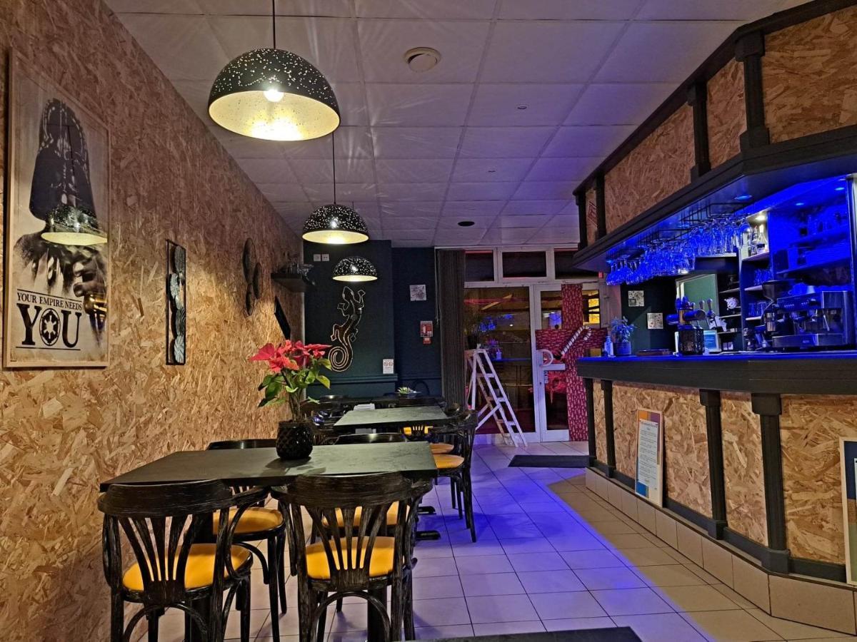 Hotel Les Deux Porches Verrieres  Zewnętrze zdjęcie